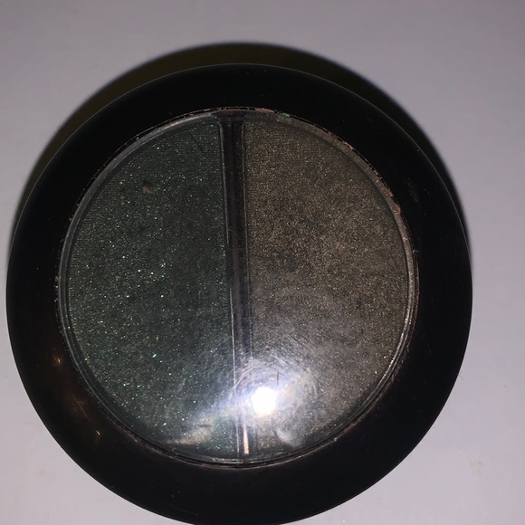 L’Oréal Shadow duo and hyper curl mascara combo - Picture 3 of 9